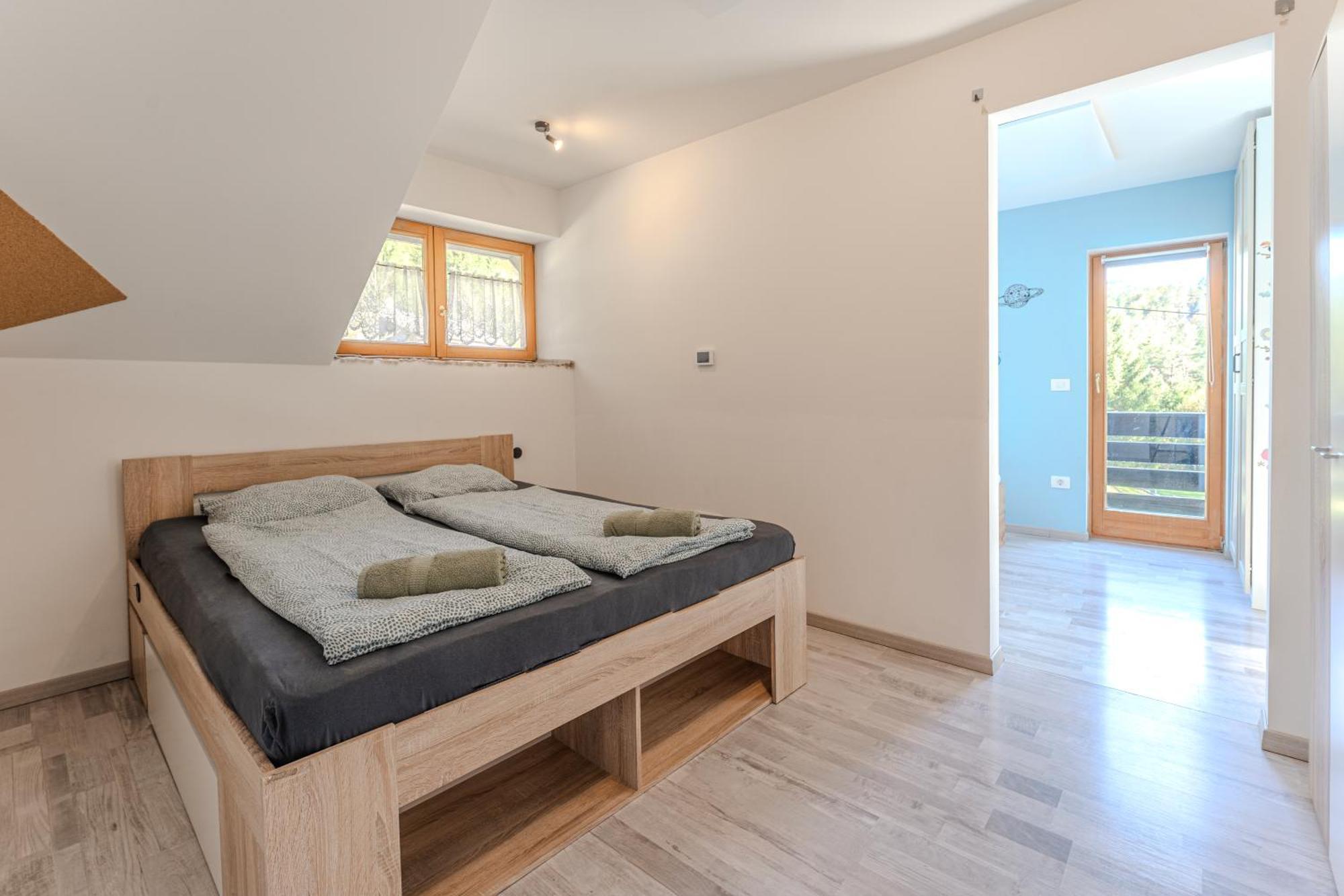 Idyllic Triglav Forest Retreat - Alps, Trails, Lakes, Falls Mojstrana Ngoại thất bức ảnh