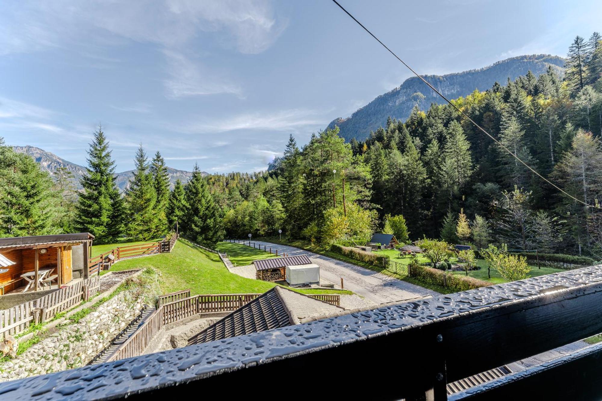 Idyllic Triglav Forest Retreat - Alps, Trails, Lakes, Falls Mojstrana Ngoại thất bức ảnh